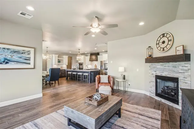 Photo 8 — 9108 NW 117th Street, Yukon, OK 73099