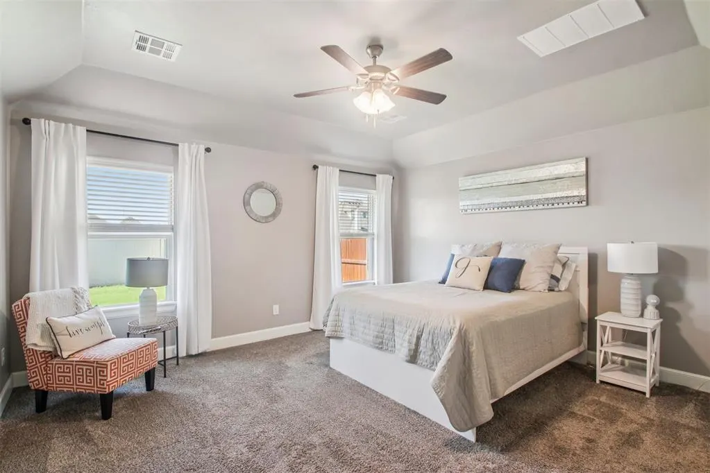 Photo 14 — 9108 NW 117th Street, Yukon, OK 73099