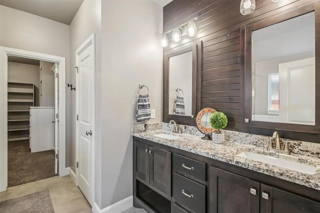 Photo 17 — 9108 NW 117th Street, Yukon, OK 73099