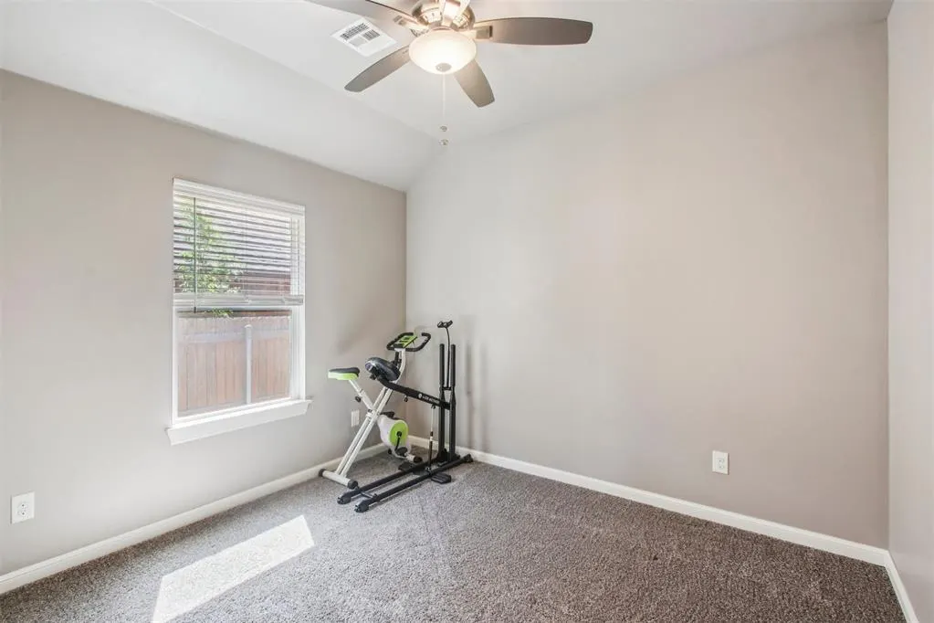 Photo 27 — 9108 NW 117th Street, Yukon, OK 73099