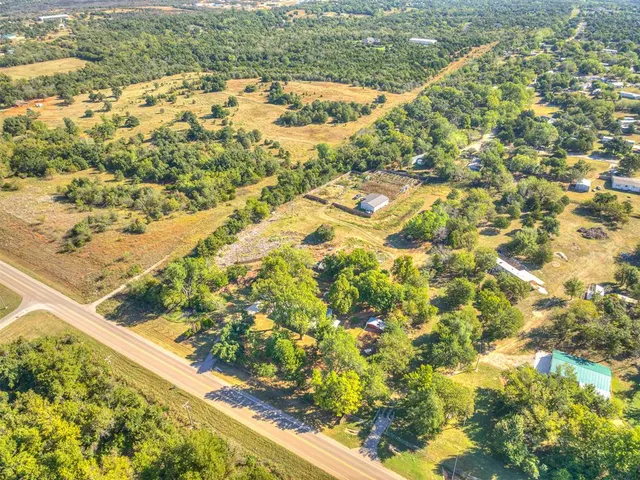 Photo 3 — 12724 S Coltrane Road, Edmond, OK 73034