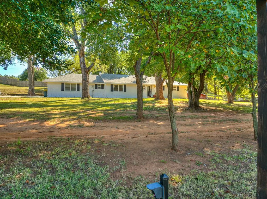 Photo 14 — 12724 S Coltrane Road, Edmond, OK 73034