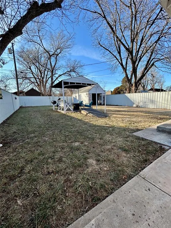 Photo 25 — 508 S 5th Street, Clinton, OK 73601