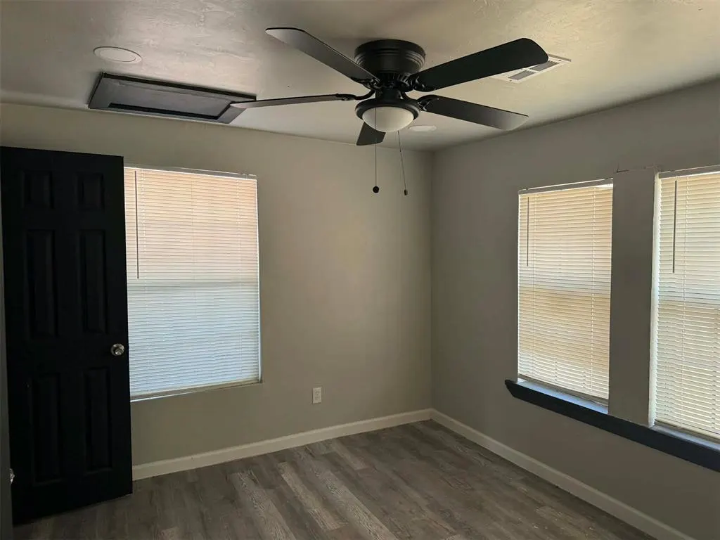 Photo 5 — 209 N Tuttle Street, Oklahoma City, OK 73107