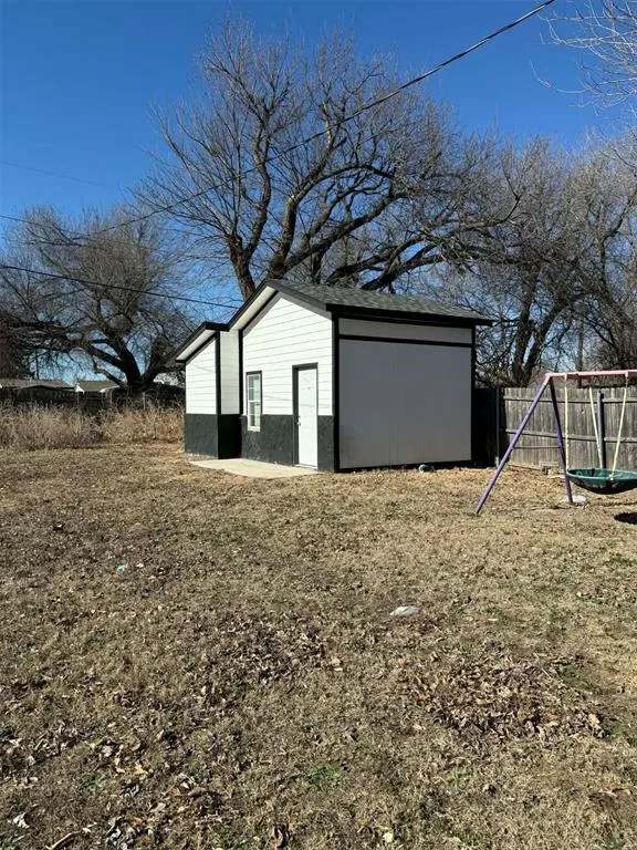 Photo 10 — 209 N Tuttle Street, Oklahoma City, OK 73107