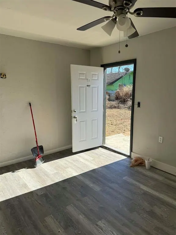 Photo 11 — 209 N Tuttle Street, Oklahoma City, OK 73107