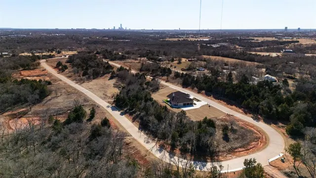 Photo 8 — 8217 Wilshire Park West Drive, Oklahoma City, OK 73116