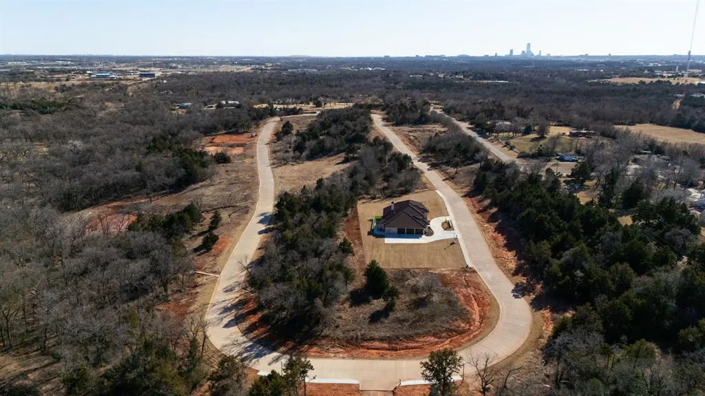 Photo 9 — 8217 Wilshire Park West Drive, Oklahoma City, OK 73116