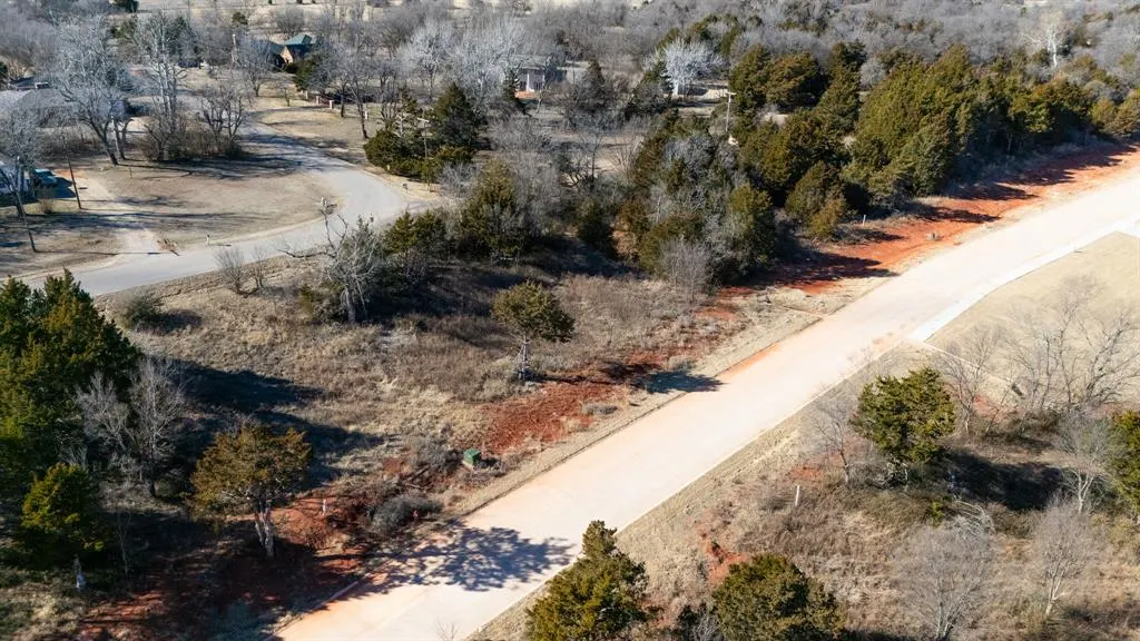 Photo 12 — 8217 Wilshire Park West Drive, Oklahoma City, OK 73116