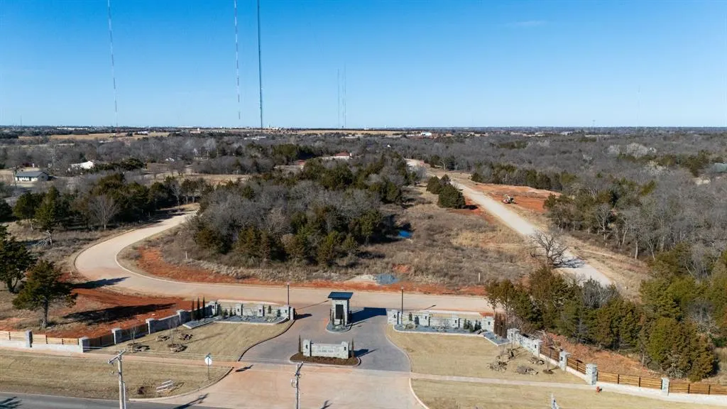 Photo 15 — 8217 Wilshire Park West Drive, Oklahoma City, OK 73116
