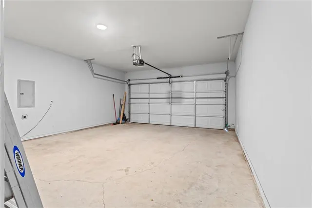 Photo 4 — 4722 Sandhill, Enid, OK 73703