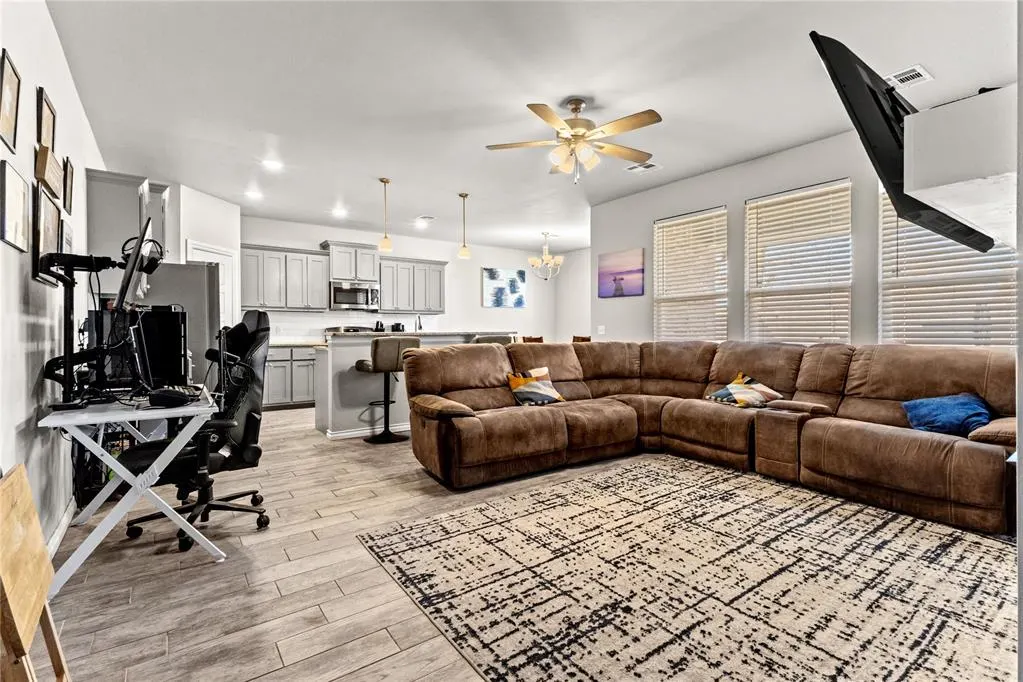 Photo 7 — 4722 Sandhill, Enid, OK 73703
