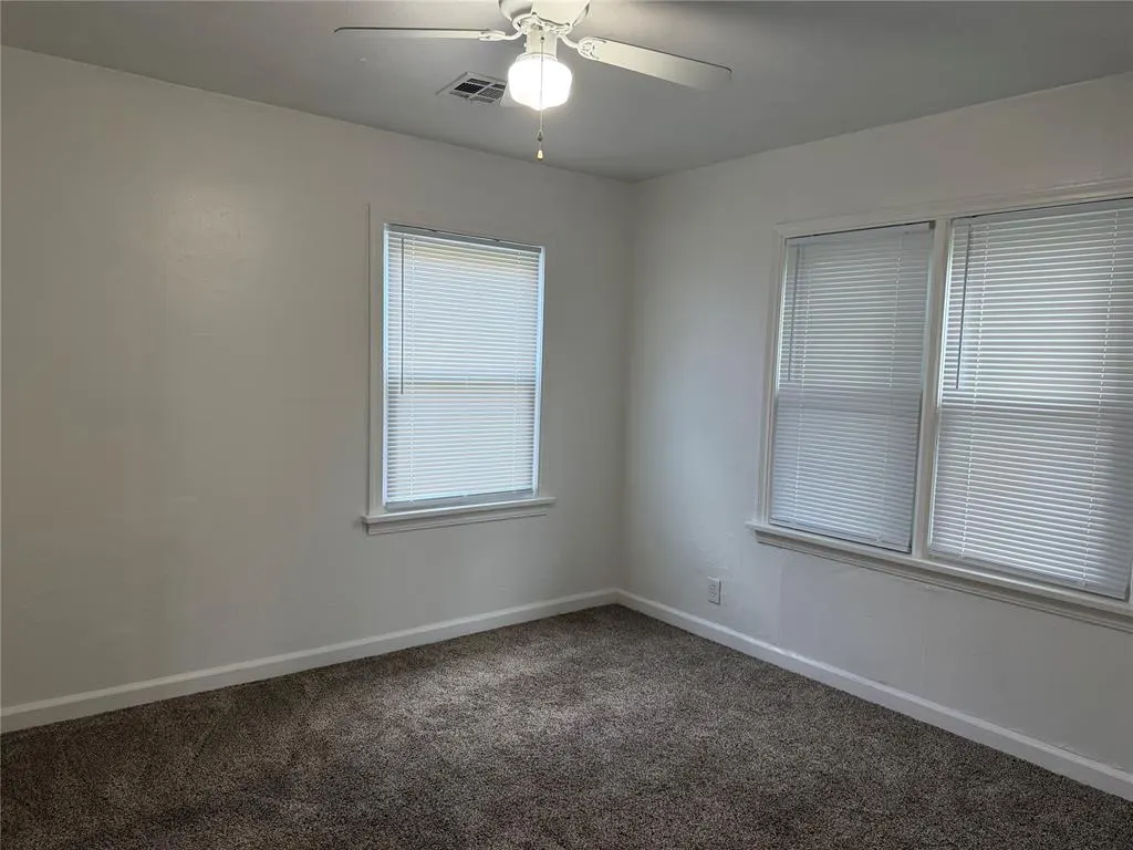 Photo 7 — 123 Grandview Road, Midwest City, OK 73130