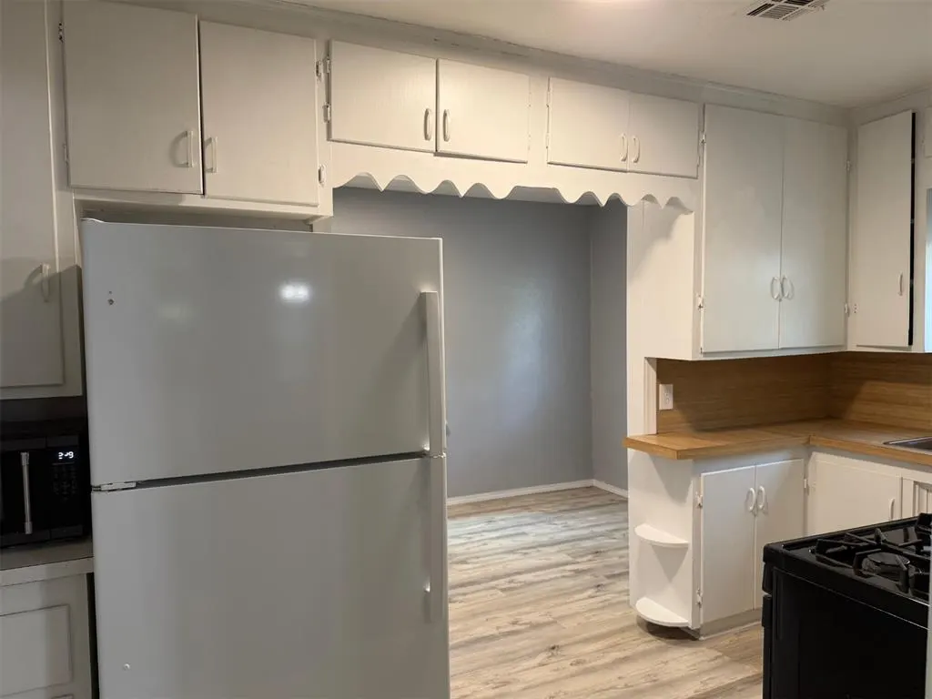 Photo 9 — 123 Grandview Road, Midwest City, OK 73130