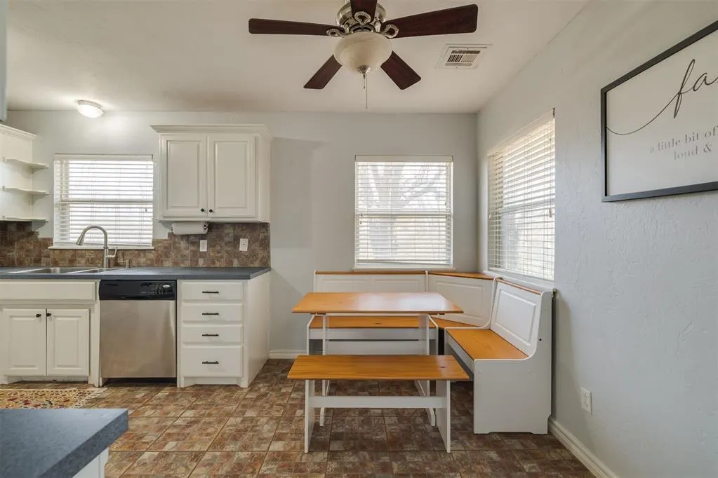 Photo 15 — 321 Landsaw Drive, Chandler, OK 74834