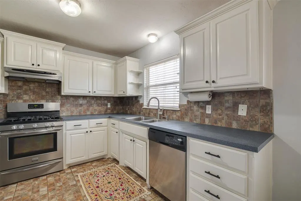 Photo 18 — 321 Landsaw Drive, Chandler, OK 74834
