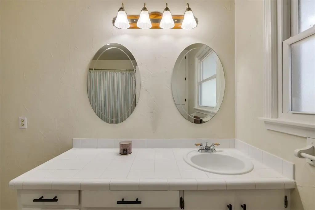 Photo 27 — 321 Landsaw Drive, Chandler, OK 74834
