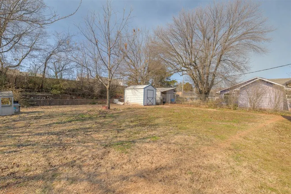 Photo 42 — 321 Landsaw Drive, Chandler, OK 74834