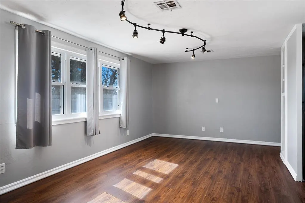 Photo 9 — 1020 NE 122nd Street, Oklahoma City, OK 73131
