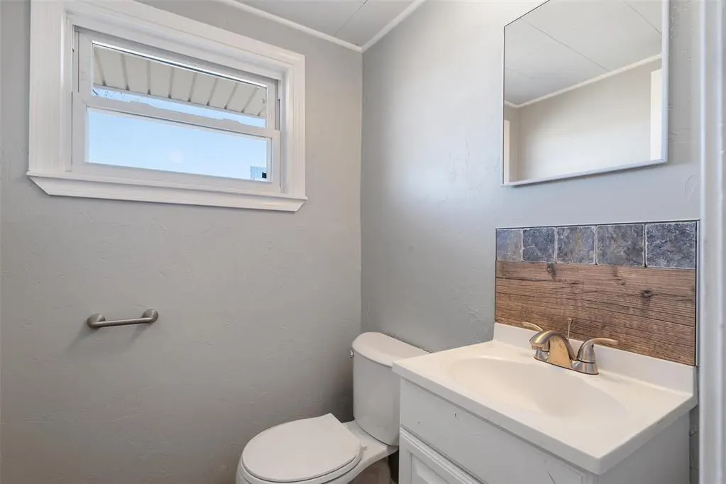 Photo 16 — 1020 NE 122nd Street, Oklahoma City, OK 73131