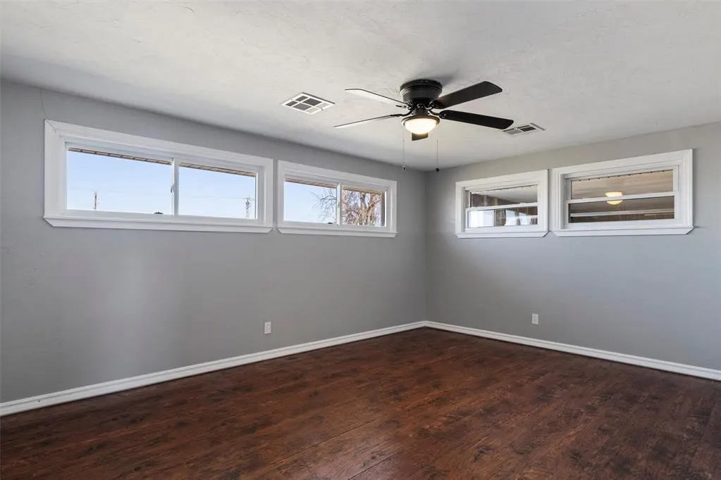 Photo 19 — 1020 NE 122nd Street, Oklahoma City, OK 73131
