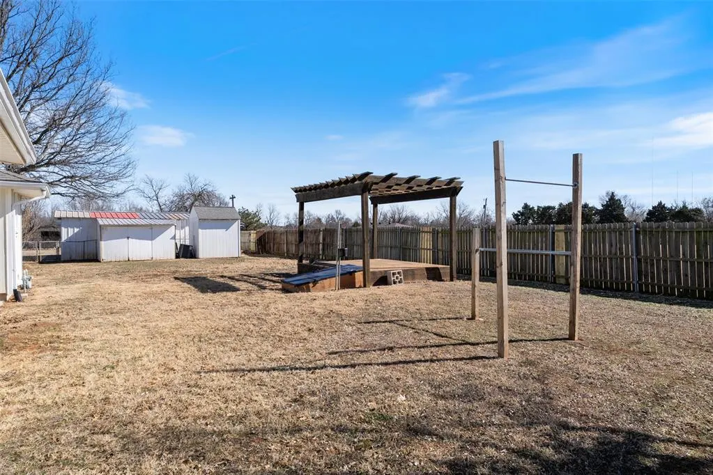 Photo 23 — 1020 NE 122nd Street, Oklahoma City, OK 73131