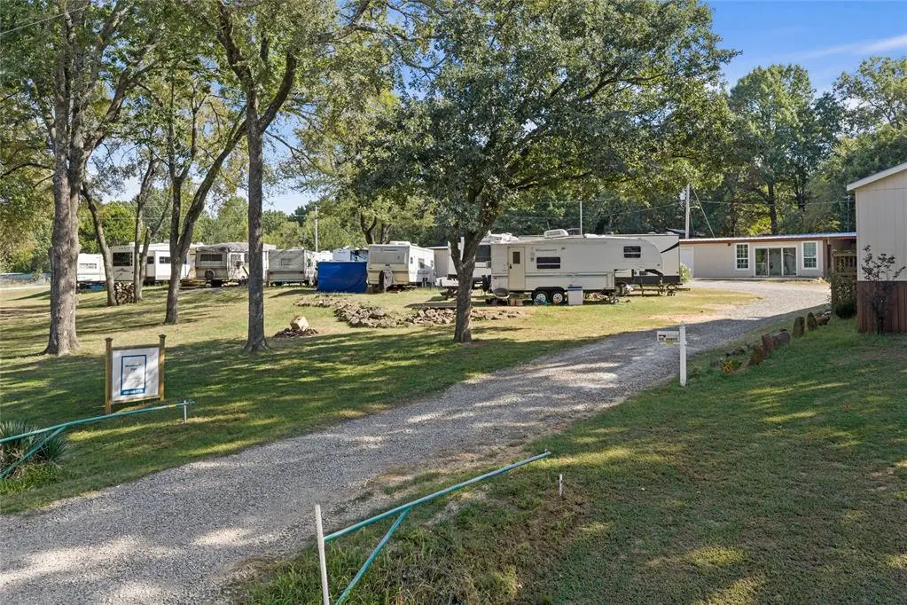 Front exterior — 456 Crowder Road, Mead, OK 73449