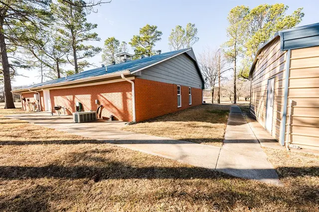 Photo 3 — 111 Jameson Drive, Wynnewood, OK 73098