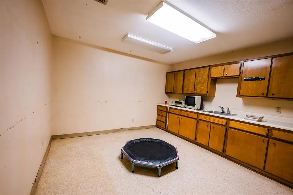 Photo 26 — 111 Jameson Drive, Wynnewood, OK 73098