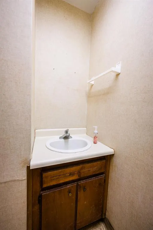 Photo 35 — 111 Jameson Drive, Wynnewood, OK 73098