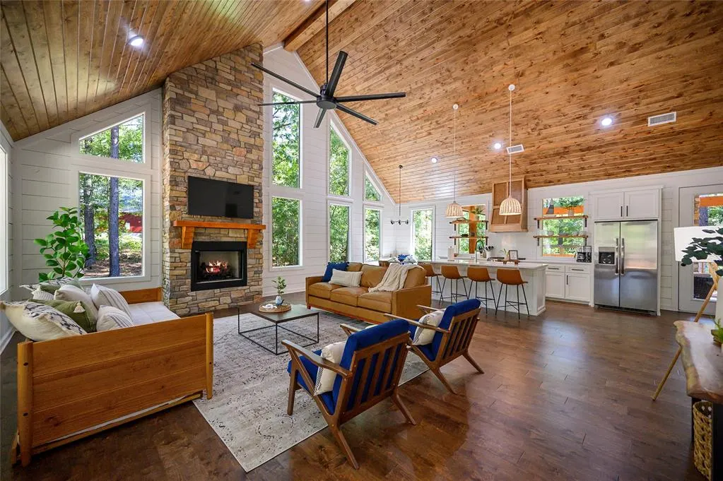 Photo 2 — 118 Jericho Road, Broken Bow, OK 74728