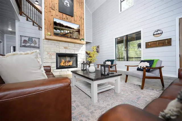 Photo 3 — 249 N Alaqua Trail, Broken Bow, OK 74728