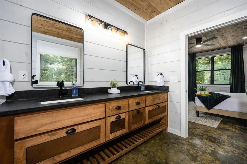 Photo 11 — 249 N Alaqua Trail, Broken Bow, OK 74728
