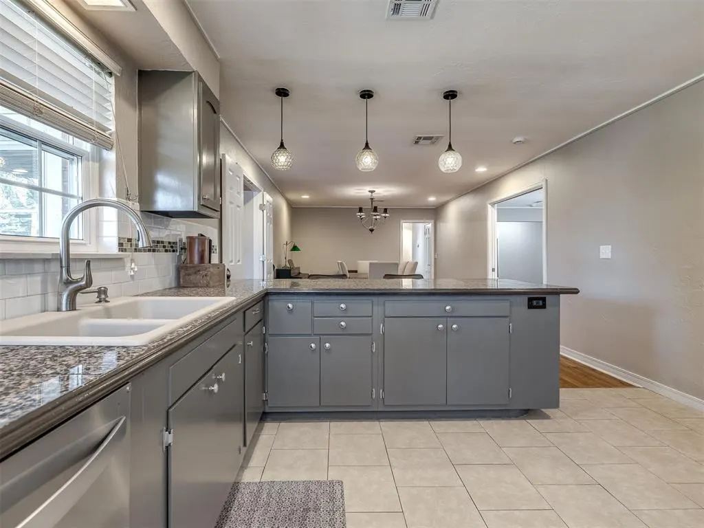 Photo 14 — 3125 NW 70th Street, Oklahoma City, OK 73116
