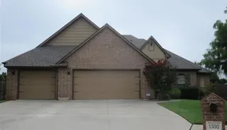 Sold home at 1300 Glenmere Court