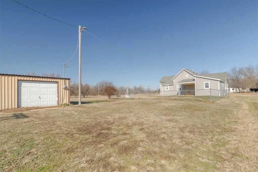 Photo 36 — 109 E Cummings Avenue, Mulhall, OK 73063