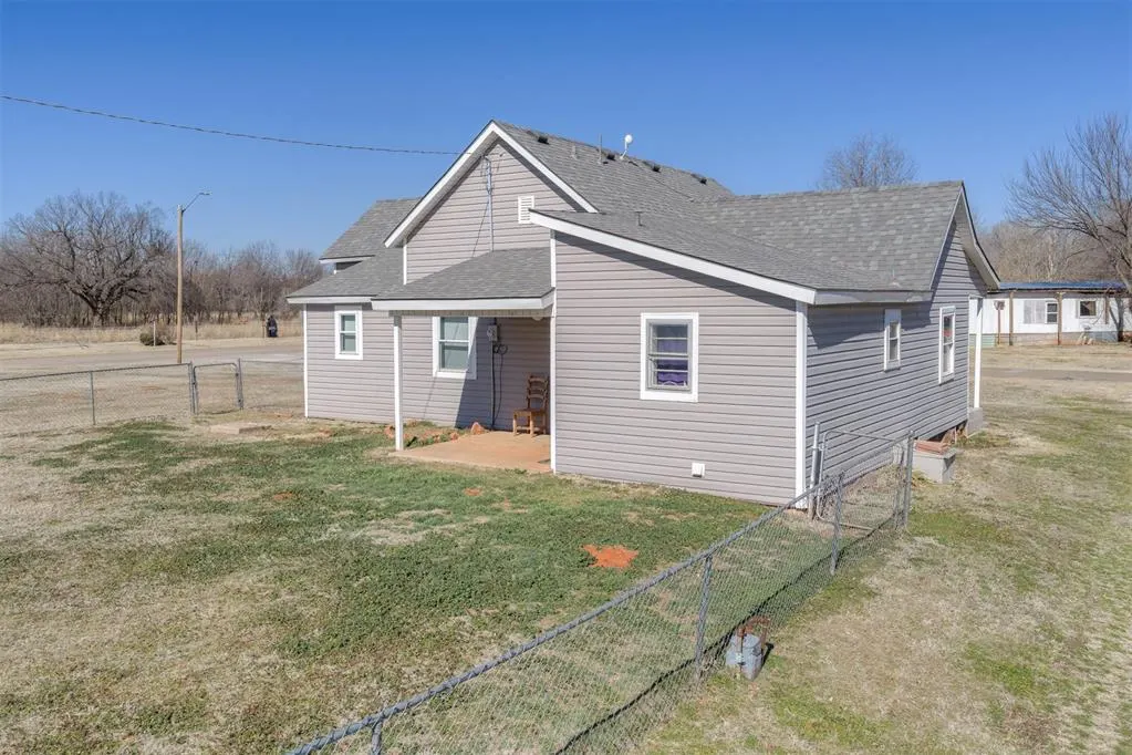 Photo 39 — 109 E Cummings Avenue, Mulhall, OK 73063