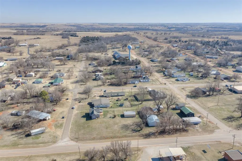 Photo 44 — 109 E Cummings Avenue, Mulhall, OK 73063