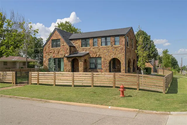 Photo 3 — 1129 NE 14 Street, Oklahoma City, OK 73117