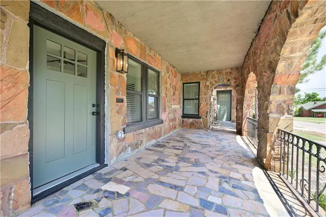 Photo 5 — 1129 NE 14 Street, Oklahoma City, OK 73117