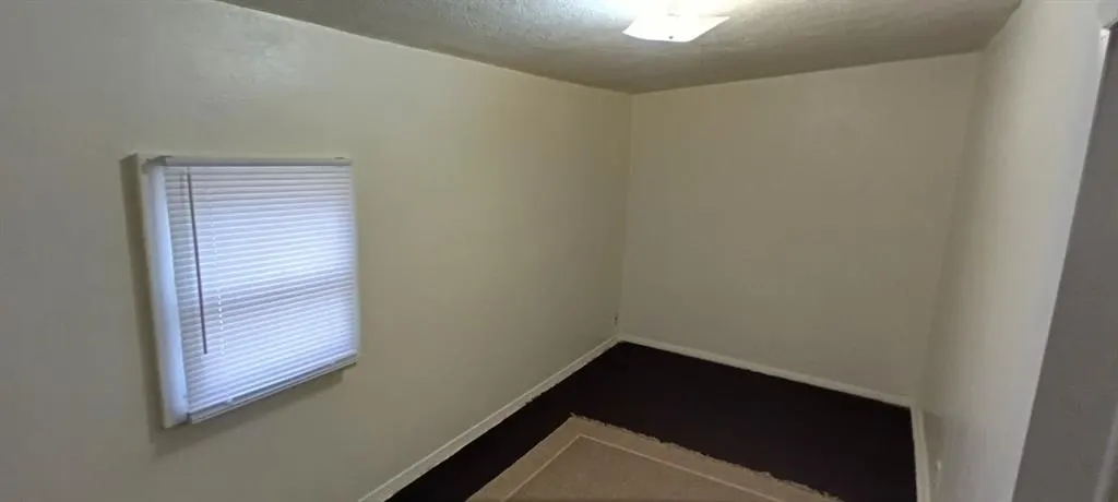 Photo 3 — 521 W Symmes Street, Norman, OK 73069