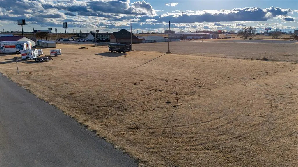 Photo 2 — 0 Lewis Road Roads, Weatherford, OK 73096