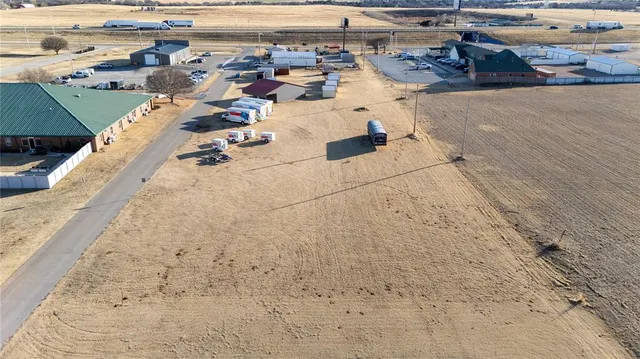 Photo 4 — 0 Lewis Road Roads, Weatherford, OK 73096