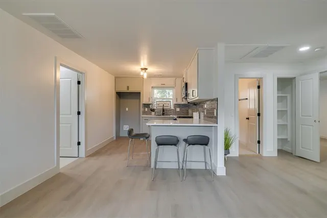 Photo 7 — 727 SE 19th Street, Oklahoma City, OK 73129