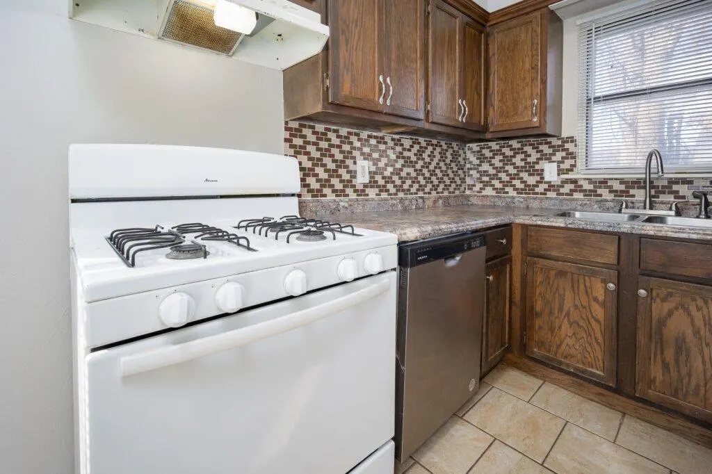 Photo 8 — 5940 NW 58th Terrace, Oklahoma City, OK 73122