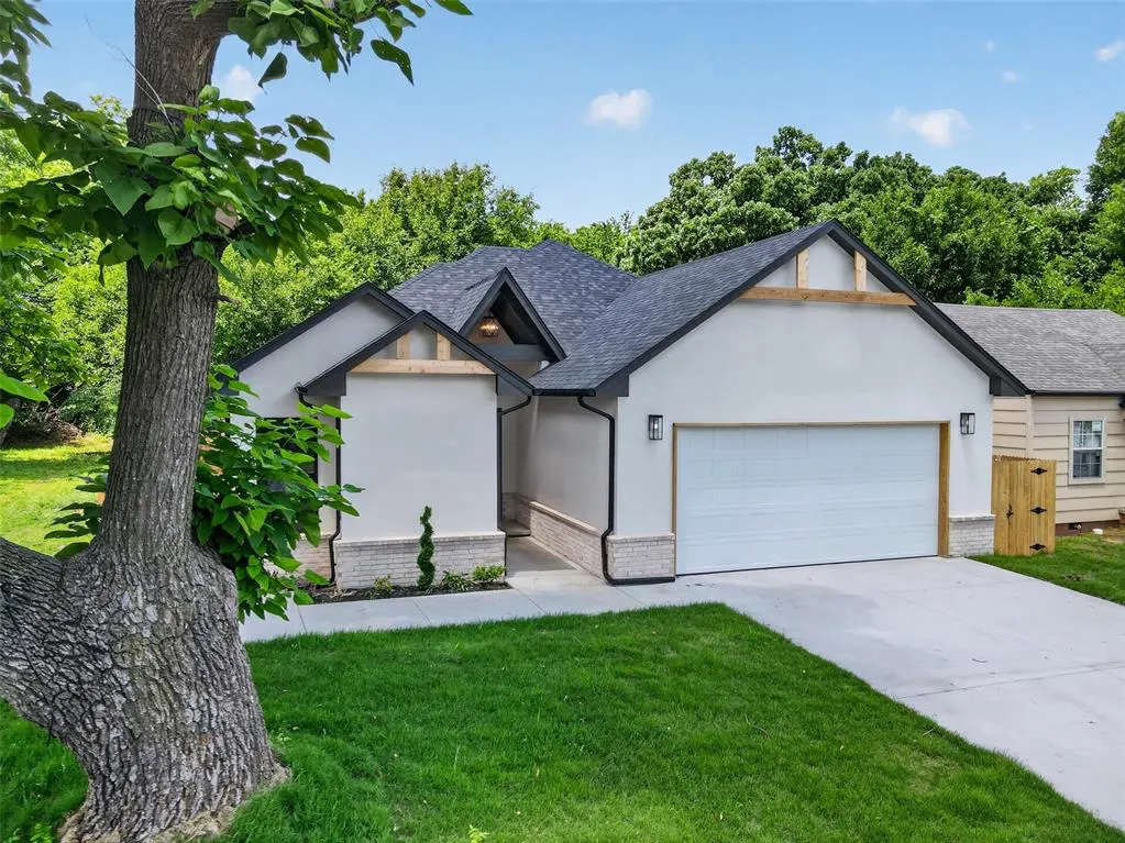 Photo 2 — 1213 N Page Avenue, Oklahoma City, OK 73117