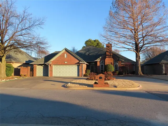 Photo 2 — 2509 SW 123rd Street, Oklahoma City, OK 73170