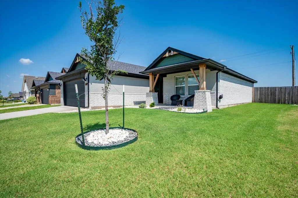 Photo 3 — 11109 NW 136th Terrace, Yukon, OK 73099