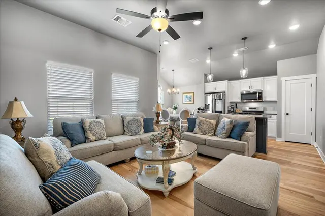 Photo 8 — 11109 NW 136th Terrace, Yukon, OK 73099