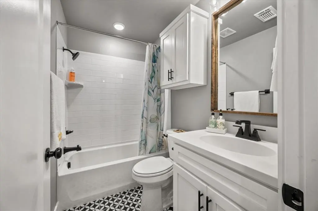 Photo 19 — 11109 NW 136th Terrace, Yukon, OK 73099